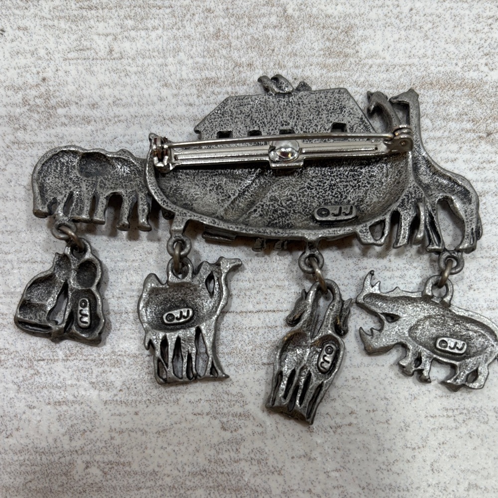 Vintage Whimsical Silver Noah's Ark Brooch |Pin | Brooch Jonette Jewelry Company - Picture 5 of 7